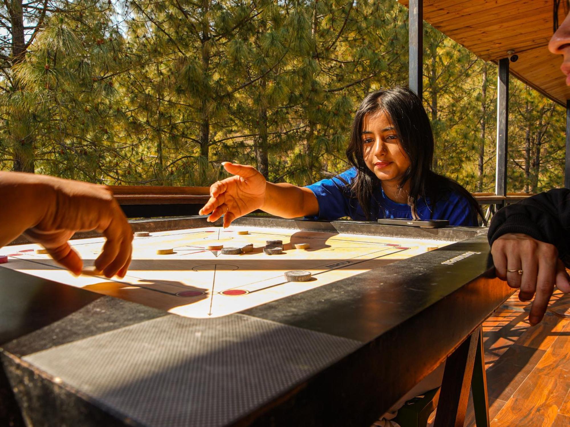Thehimalayanliving Whistling Pines Hotel Mukteshwar Luaran gambar