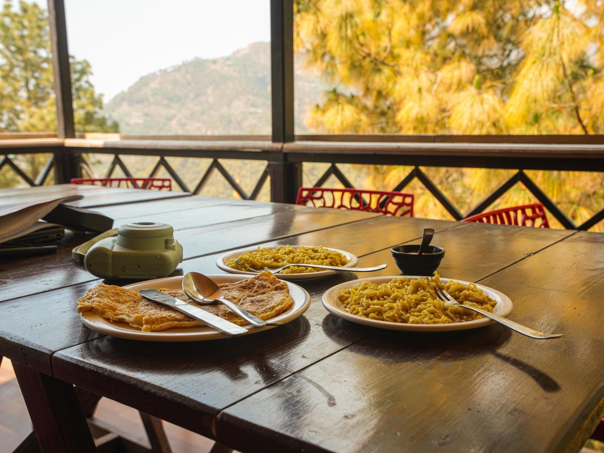 Thehimalayanliving Whistling Pines Hotel Mukteshwar Luaran gambar