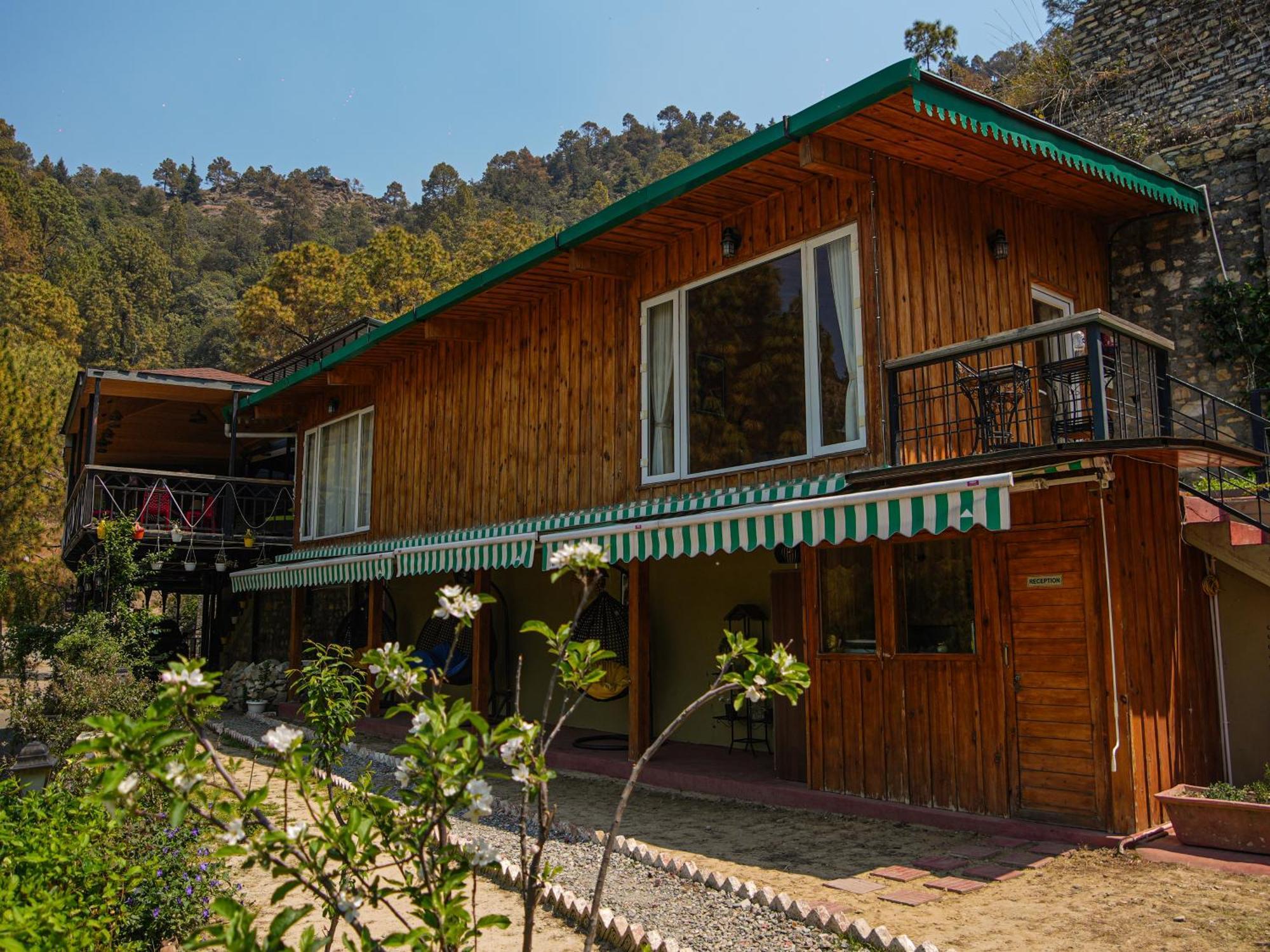 Thehimalayanliving Whistling Pines Hotel Mukteshwar Luaran gambar