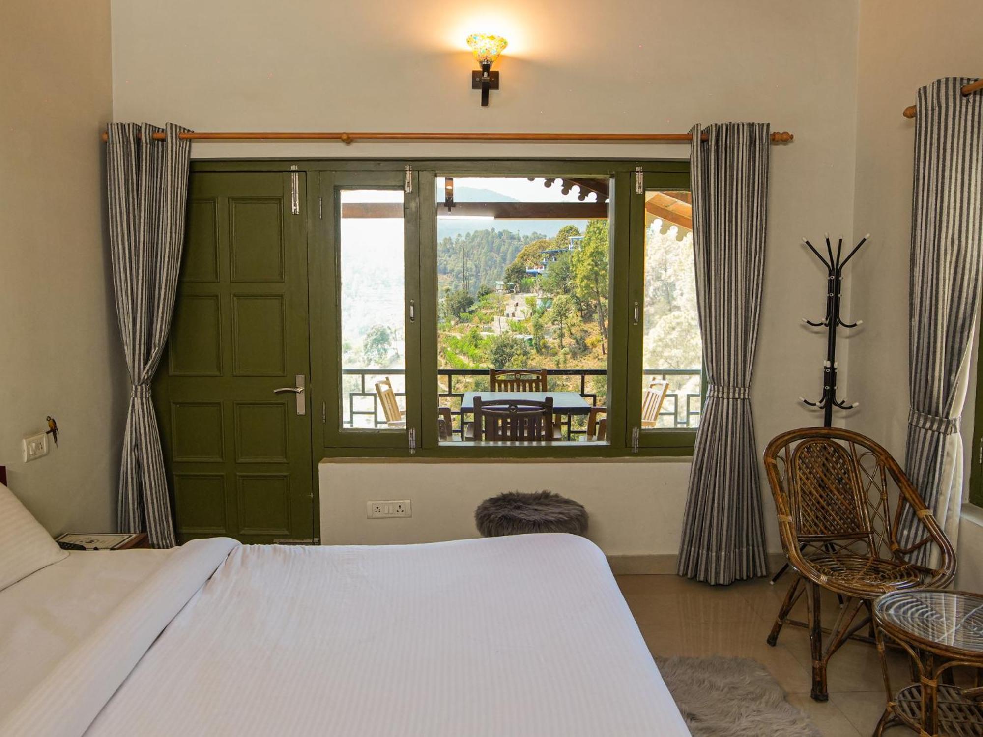 Thehimalayanliving Whistling Pines Hotel Mukteshwar Luaran gambar