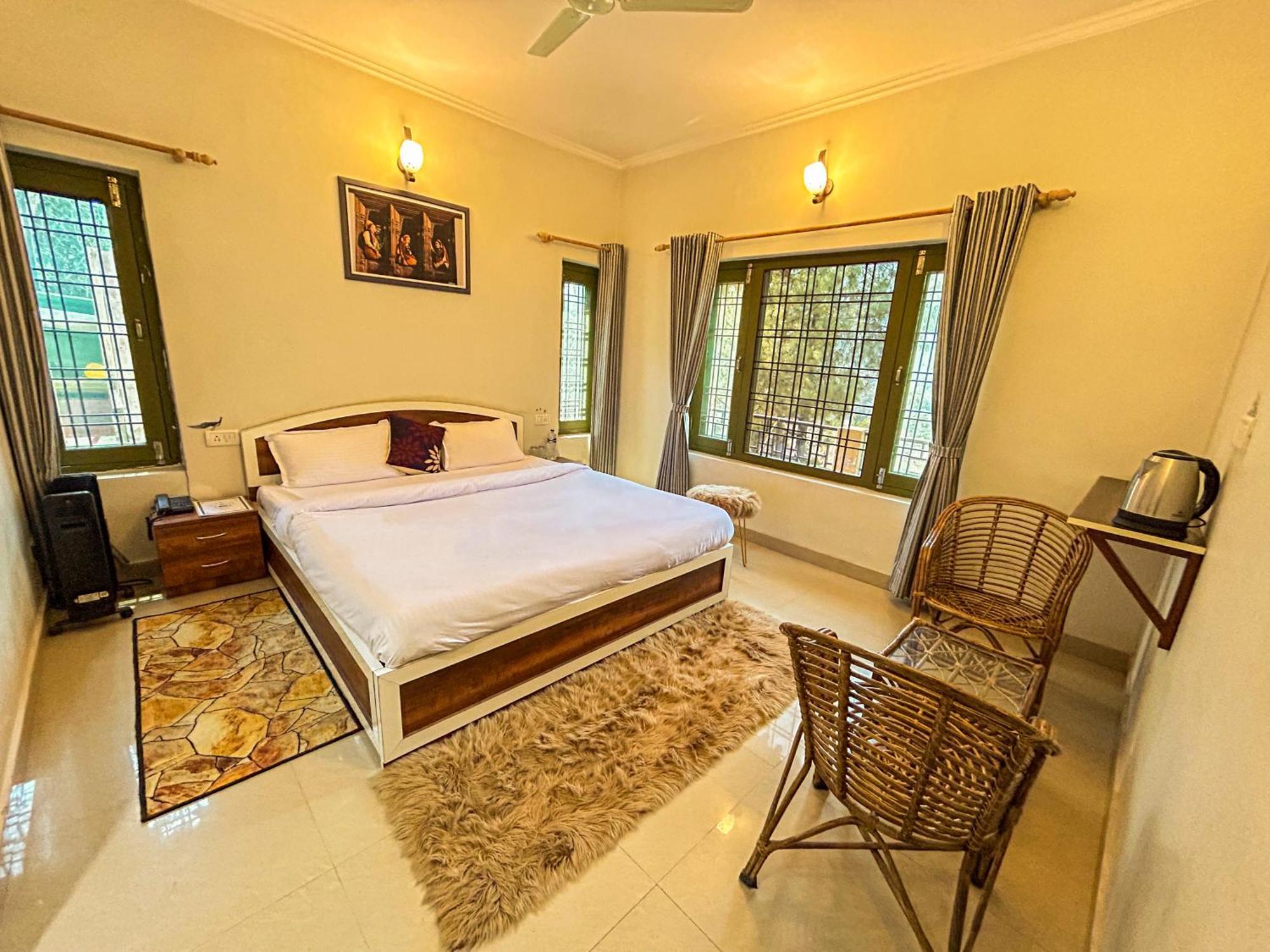 Thehimalayanliving Whistling Pines Hotel Mukteshwar Luaran gambar
