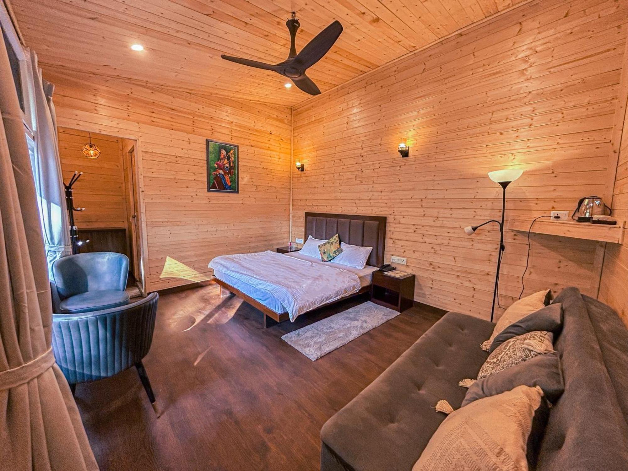 Thehimalayanliving Whistling Pines Hotel Mukteshwar Luaran gambar