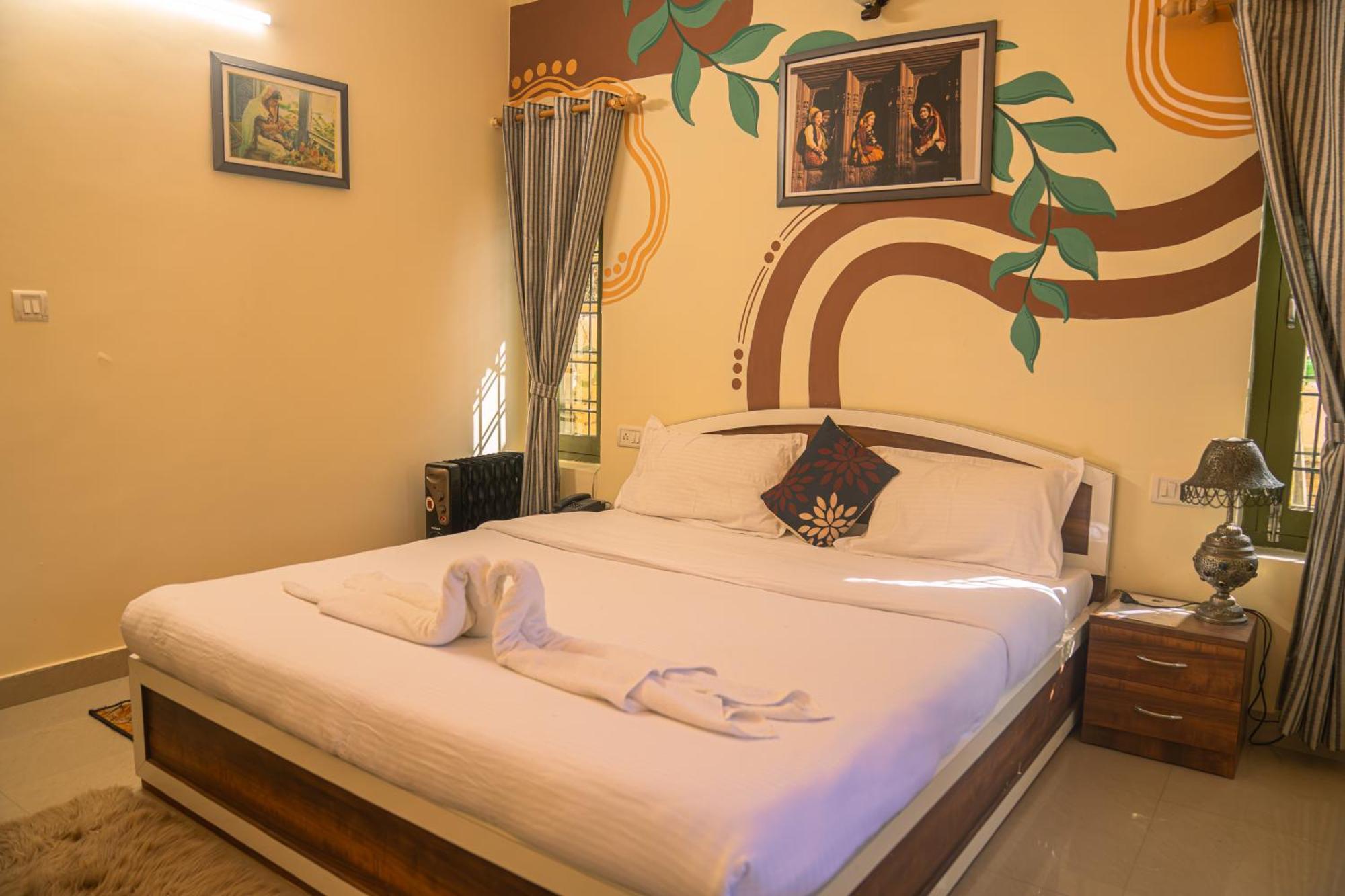 Thehimalayanliving Whistling Pines Hotel Mukteshwar Luaran gambar